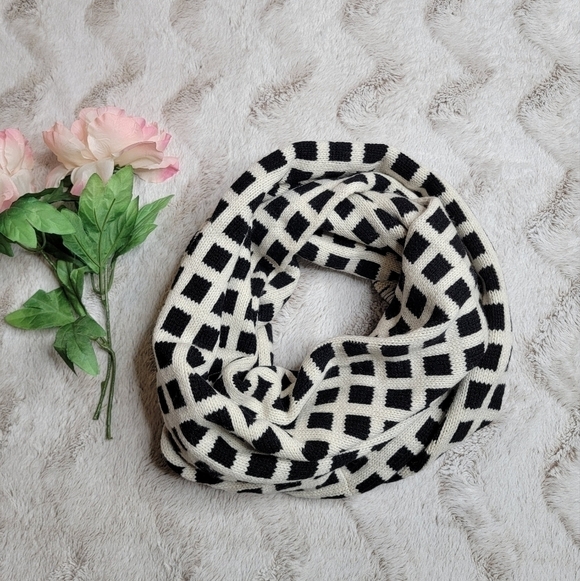 J Crew Wool Blend Windowpane Gray White Check Infinity Scarf One Size - Picture 1 of 3